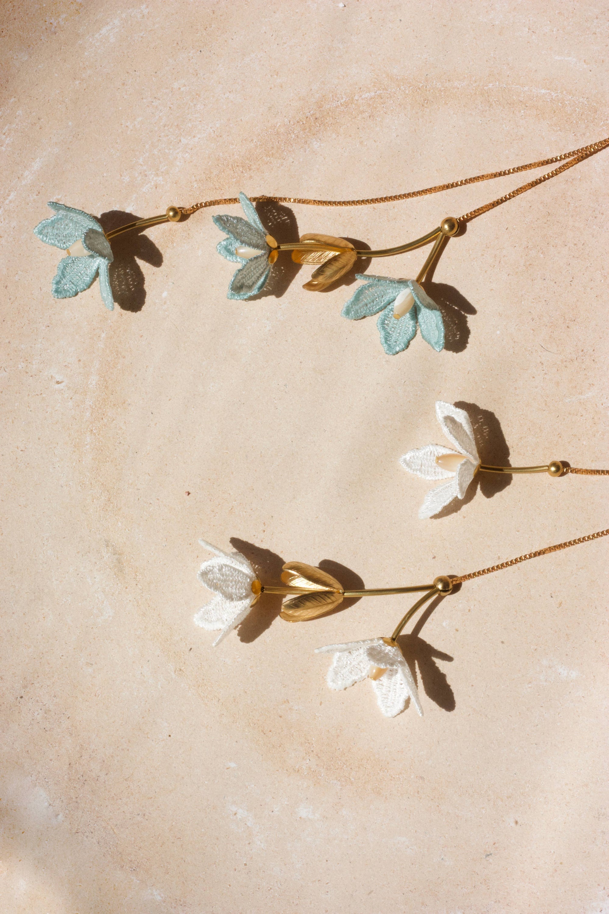 Tiaré necklace