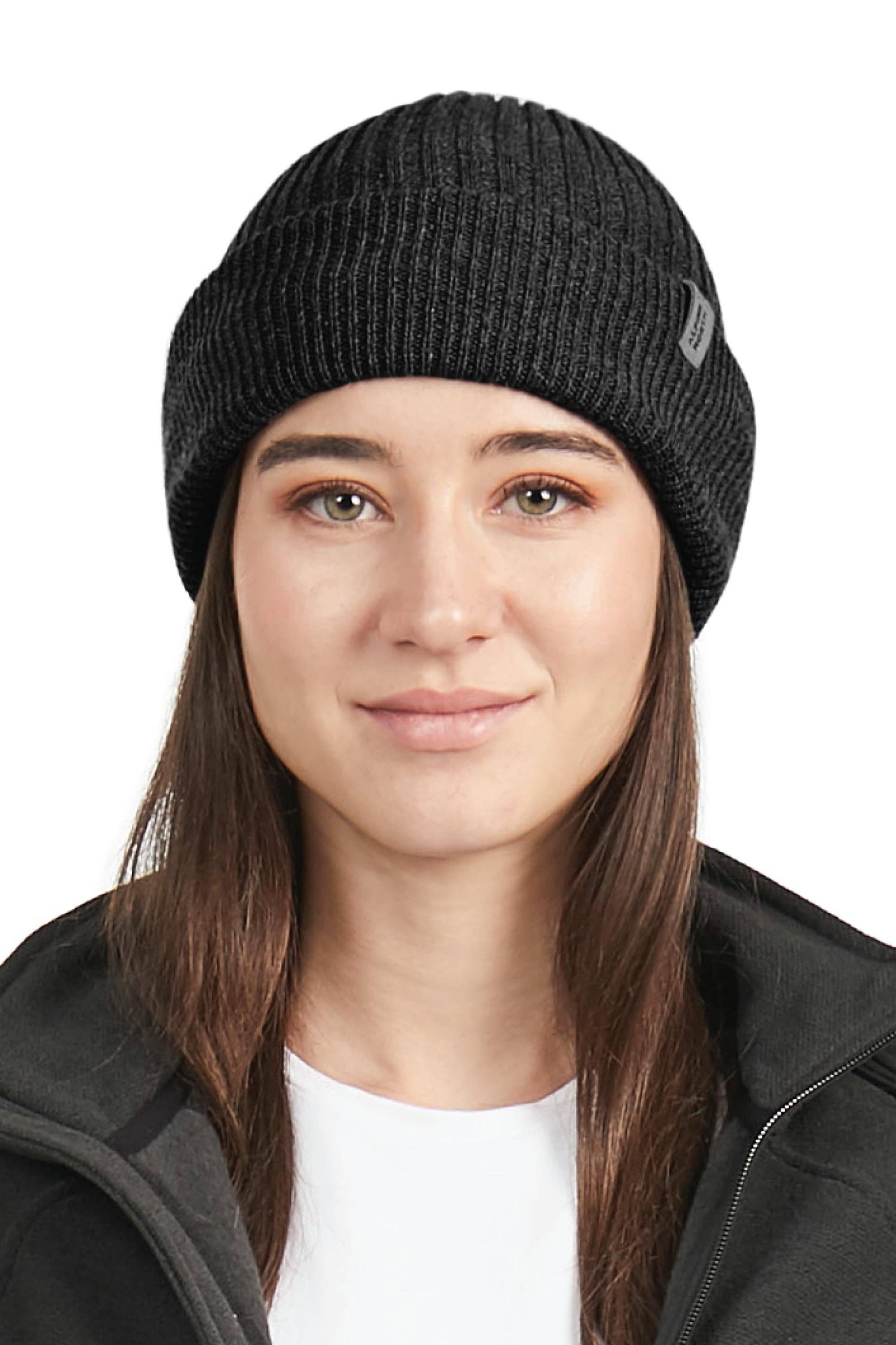 MUSKOKA | UNISEX CUFF BEANIE, WINE